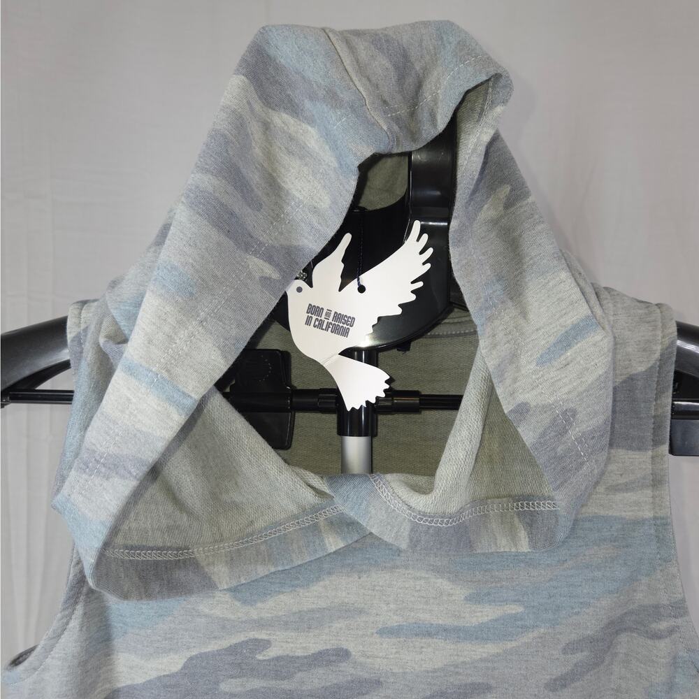 Ink Love and‎ Peace Camo Hoodie Tank XS Sleeveless Hooded Top USA gym layering